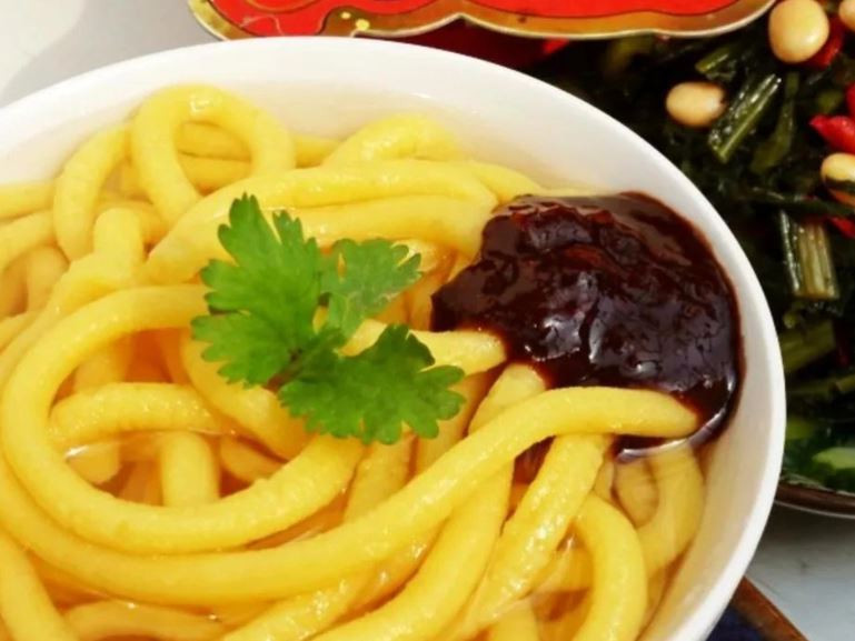 Sau bữa ăn sáng, 9 người trong một gia đình tử vong- Ảnh 1.