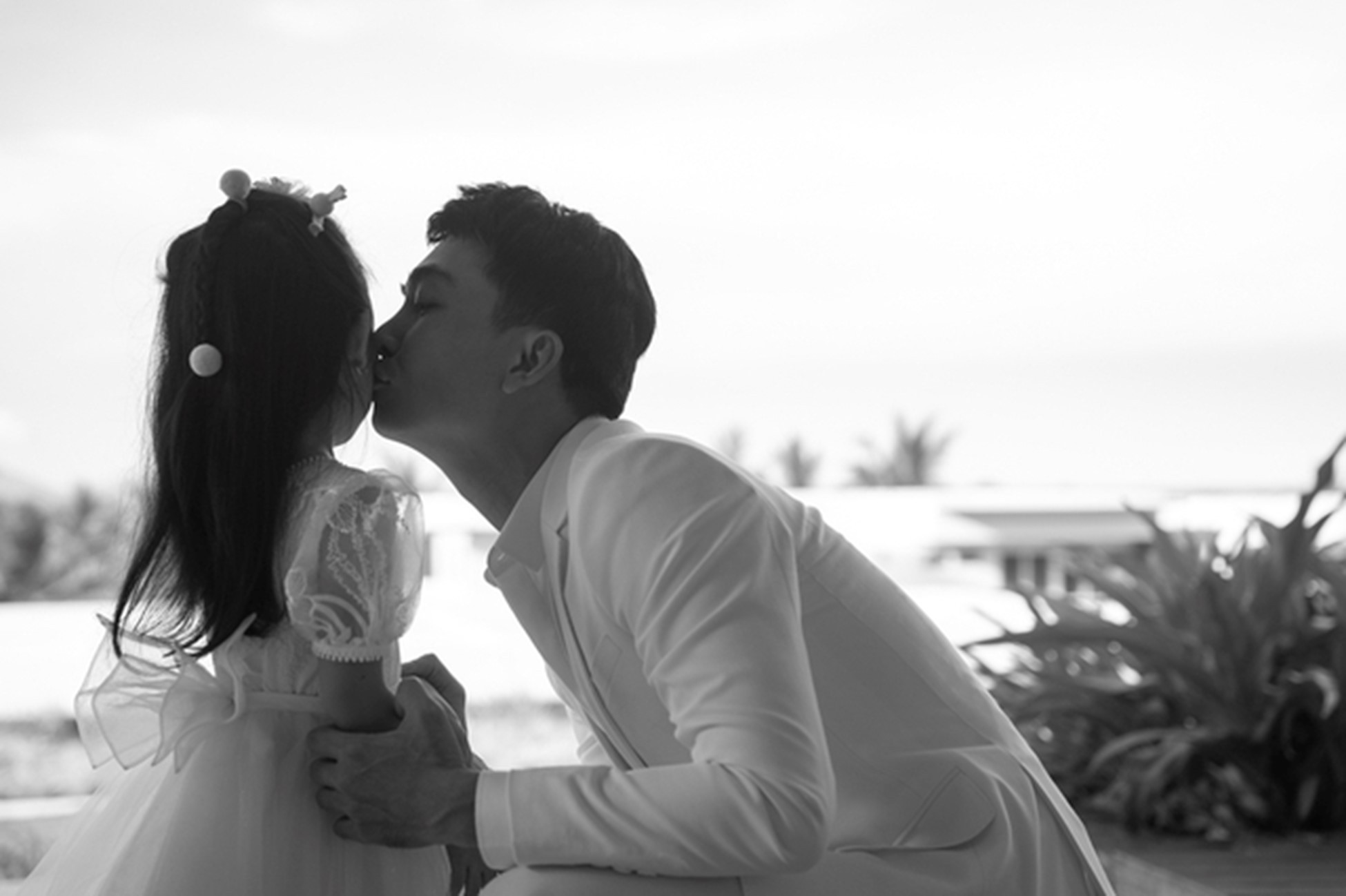 Cuộc sống bí ẩn của nam nghệ sĩ là đại gia ngầm: Lần duy nhất công khai vợ là đám cưới, có con gái 4 tuổi- Ảnh 5.