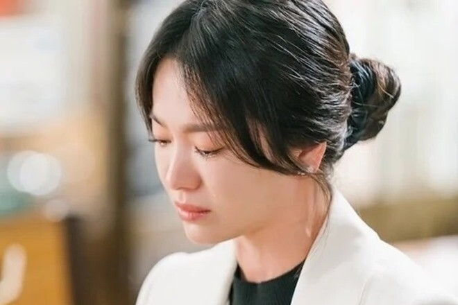 Mẹ chồng phản đối chúng tôi lấy nhau bà còn khóc trong đám cưới 5 năm sau tôi mới biết lý do