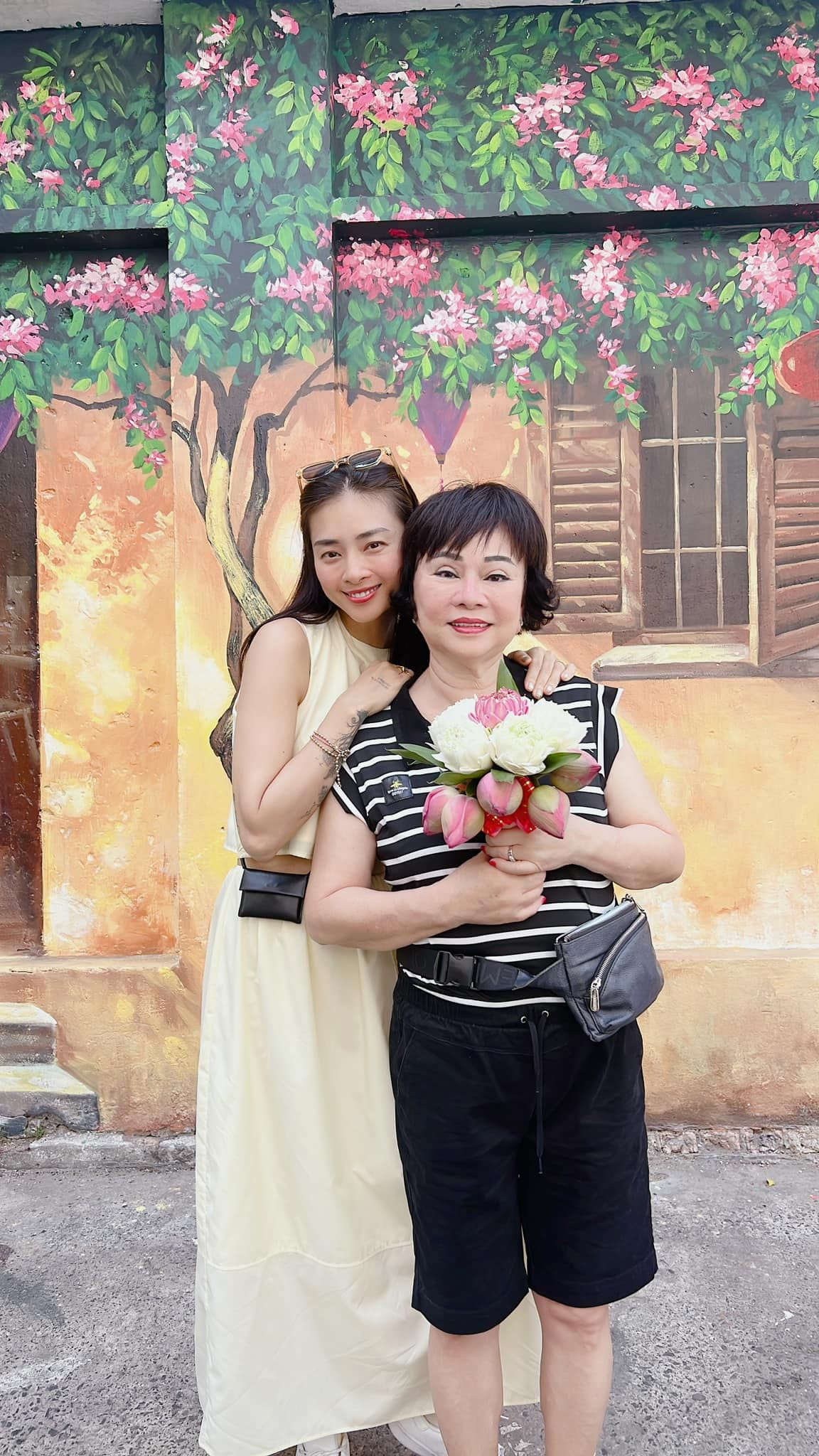 Mẹ ruột mỹ nhân Việt quê Trà Vinh: Tái hôn với chồng Tây ở Na Uy, truyền năng lượng tích cực cho con gái- Ảnh 3.