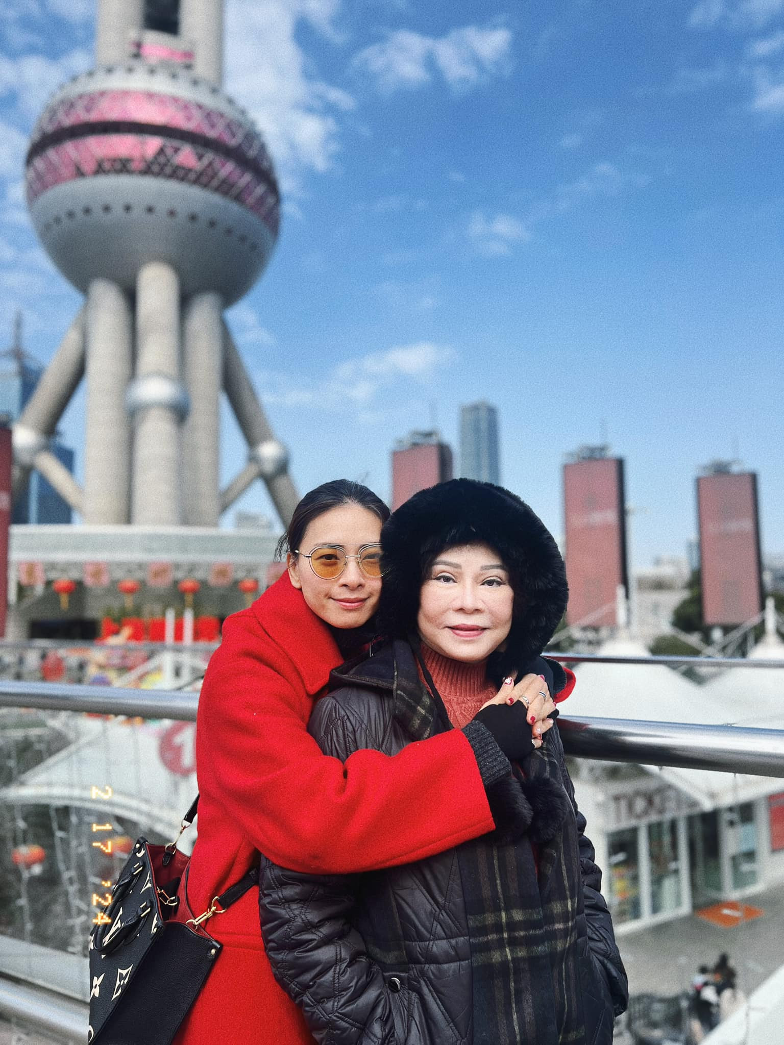 Mẹ ruột mỹ nhân Việt quê Trà Vinh: Tái hôn với chồng Tây ở Na Uy, truyền năng lượng tích cực cho con gái- Ảnh 8.