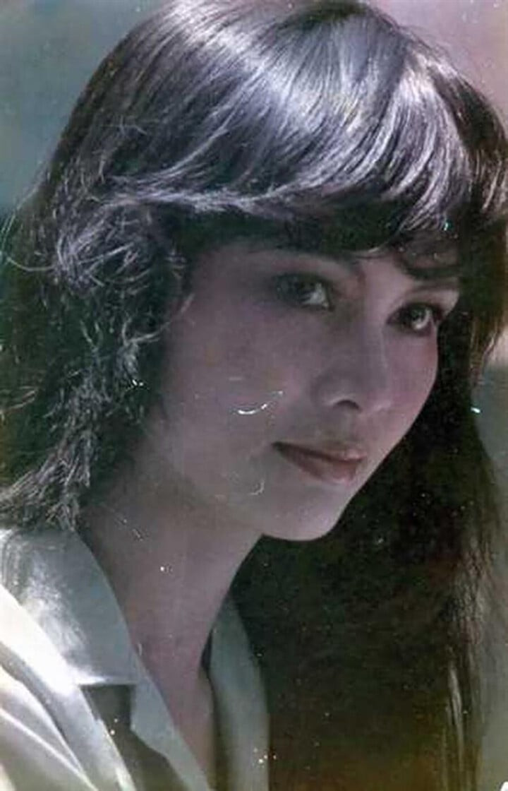 Bà ghi dấu ấn qua những vai diễn ấn tượng trong các bộ phim như: