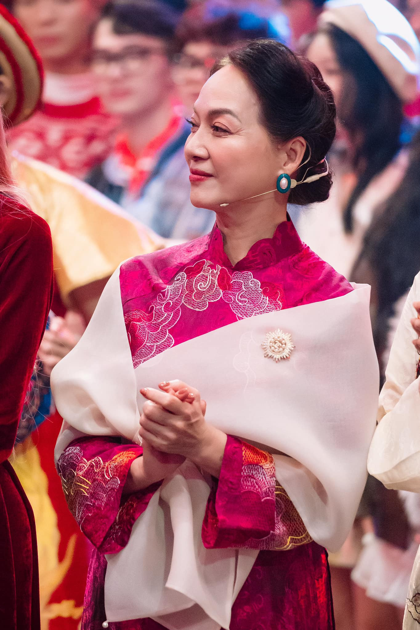 Nữ NSND từng đóng 'Săn bắt cướp' cùng Thương Tín ở tuổi hưu vẫn rất trẻ đẹp nhờ một điều giản dị- Ảnh 4.