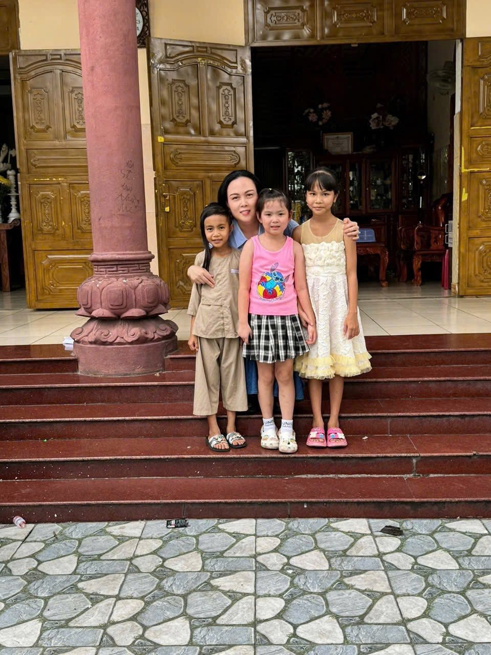 Phượng Chanel sau chia tay Quách Ngọc Ngoan vẫn dành lời tốt đẹp cho nhà nội của con gái- Ảnh 2.