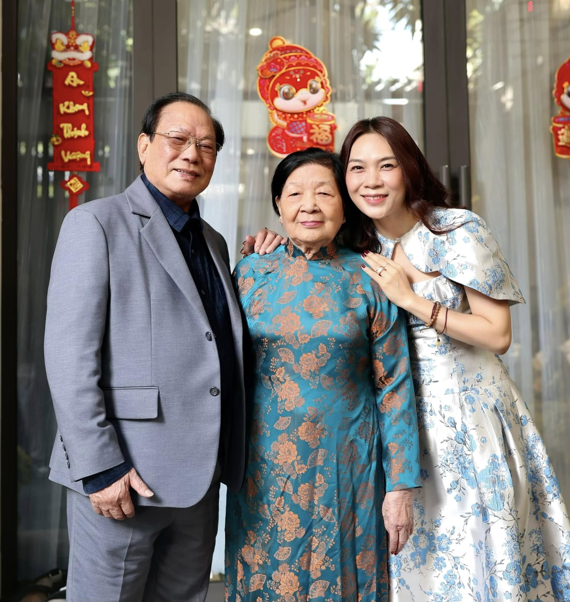 Thân thế kín tiếng của mẹ ruột Mỹ Tâm: Hoa khôi xứ Quảng một thời, tuổi xế chiều an hưởng hạnh phúc- Ảnh 10.