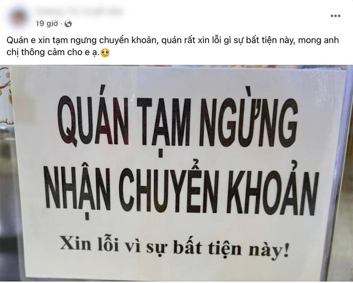 Thông báo ngừng nhận chuyển khoản mà một cơ sở kinh doanh đăng tải trên Facebook. (Ảnh: VTV)