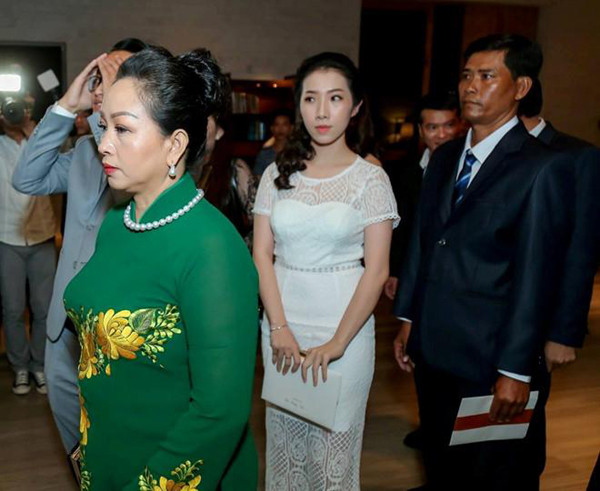 Mẹ ruột Hoa hậu Đặng Thu Thảo: Thân thế kín tiếng, hiếm hoi lộ diện nhưng lại rất có ảnh hưởng với con gái- Ảnh 2.