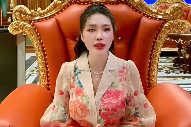 Ngân Collagen gặp biến căng ngay sau ồn ào quảng cáo hàng kém chất lượng