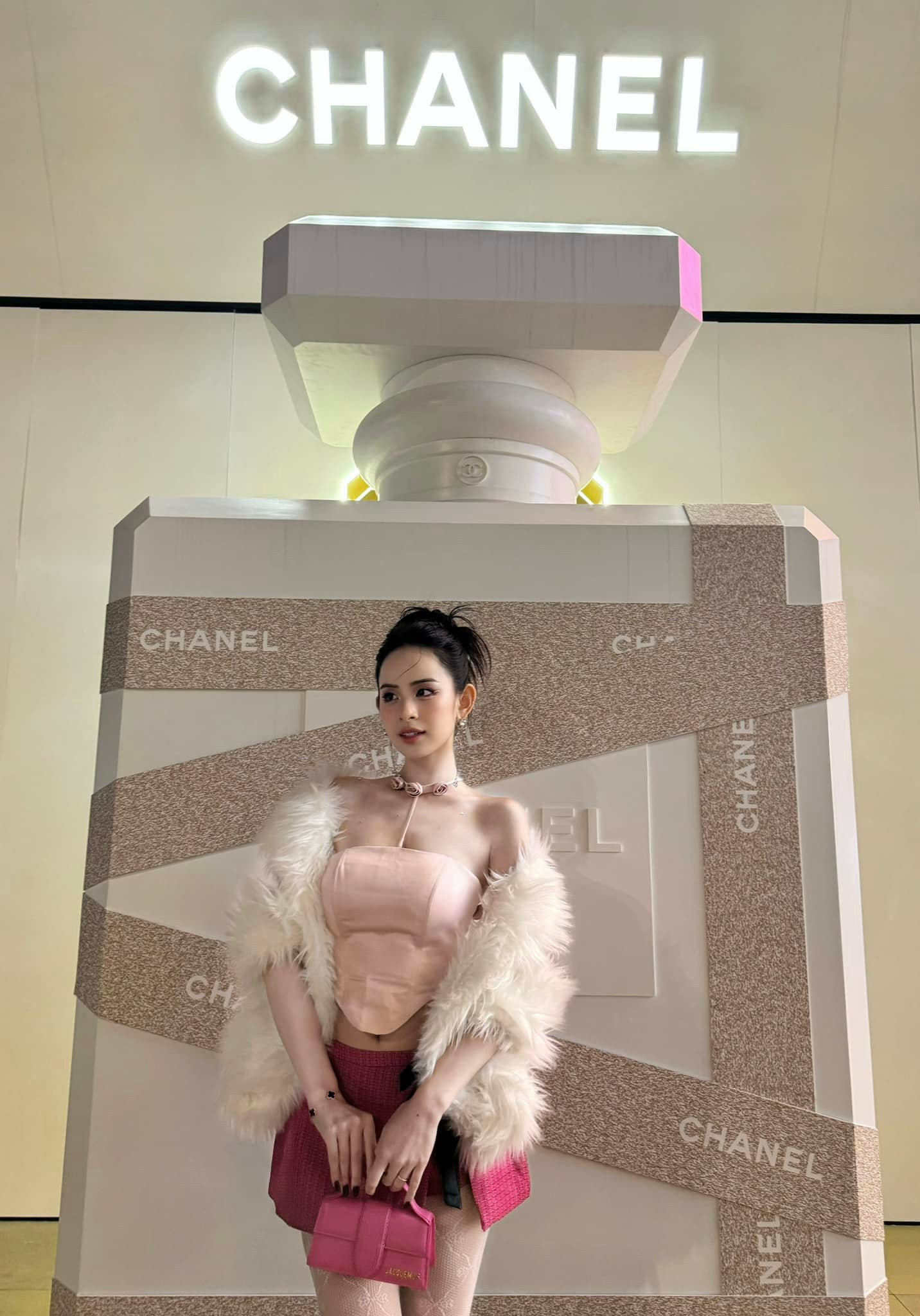 Người mẫu quê Hà Nam vừa làm con dâu Chủ tịch Tập đoàn Viettel có vòng eo siêu gợi cảm- Ảnh 10.