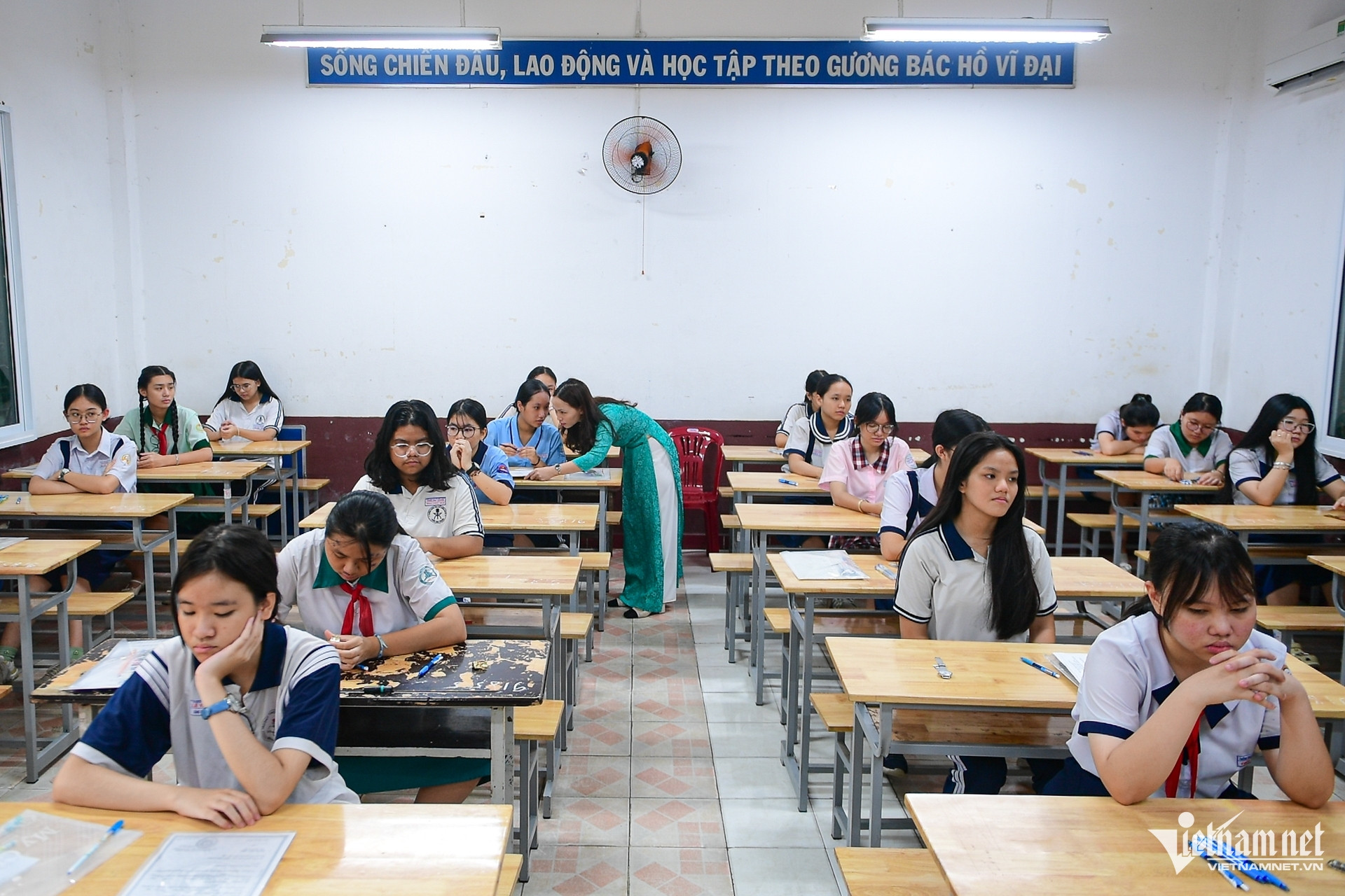 W-thi vào 10   Nguyễn Huế_ 26.jpg