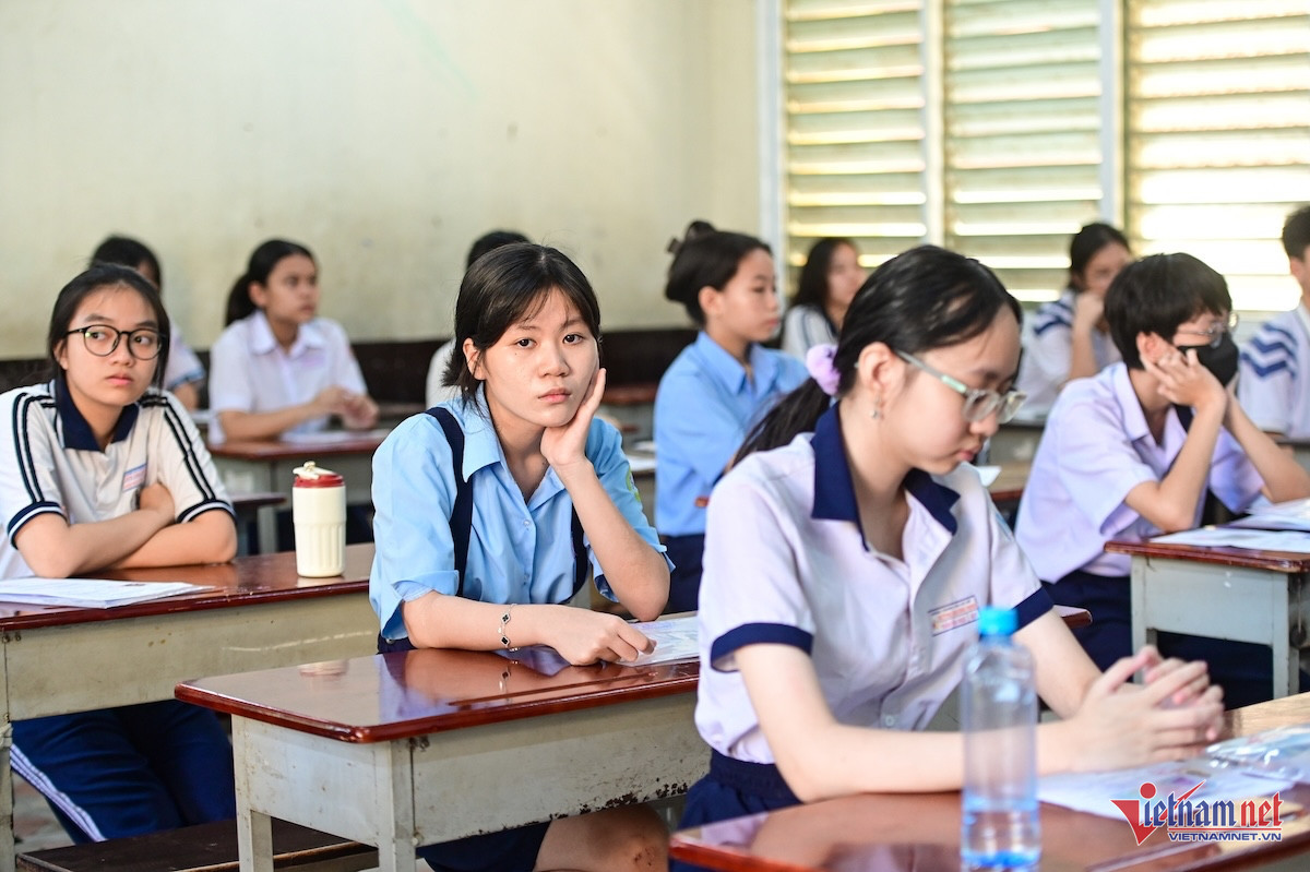 W-Thi 10 TPHCM   Nguyễn Huế_ 20.jpg