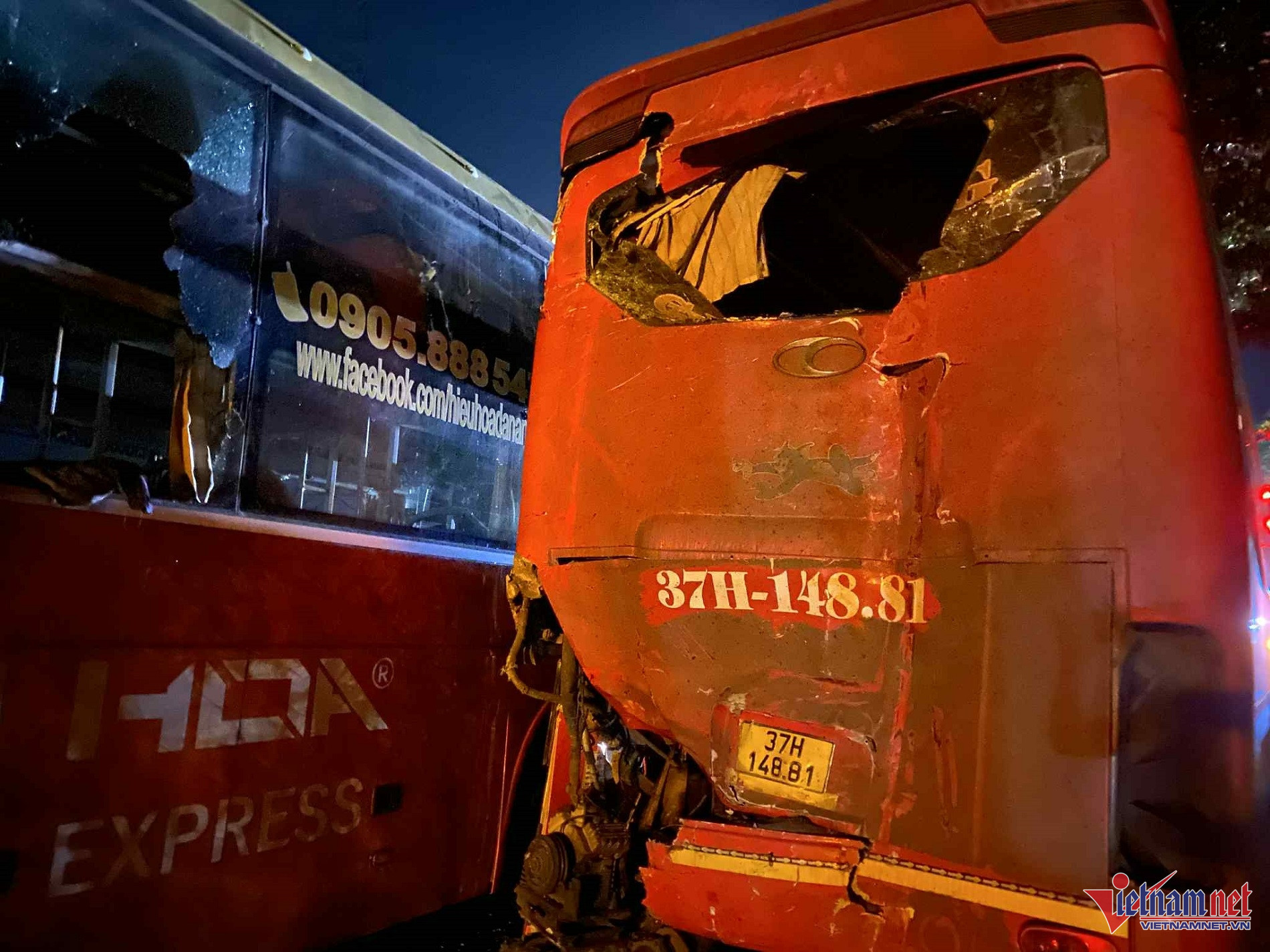 W-tai nạn xe khách (2).jpg