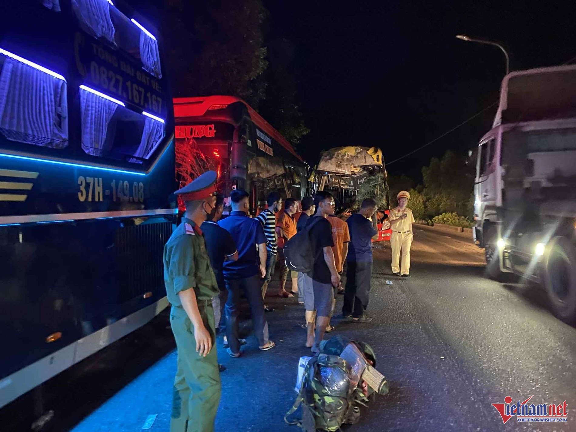 w tai nan xe khach 12 25429.jpg