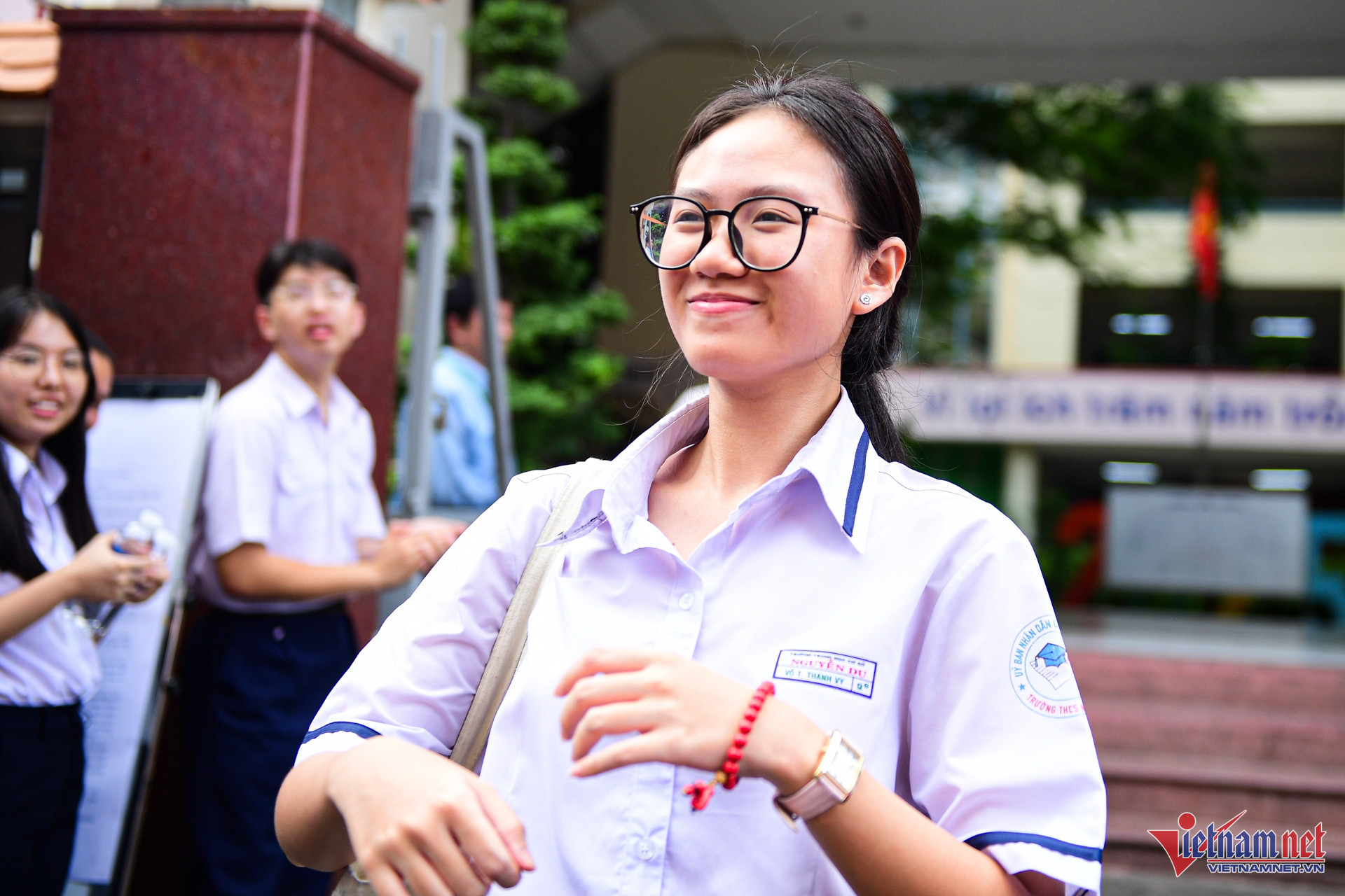 W-thi vào 10 Nguyễn Huế_.jpg