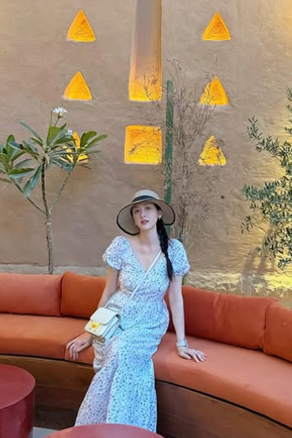 Tranh cãi chuyện nữ diễn viên nổi tiếng găm cả trăm cây kim lên mặt để 'trẻ mãi không già'- Ảnh 3.