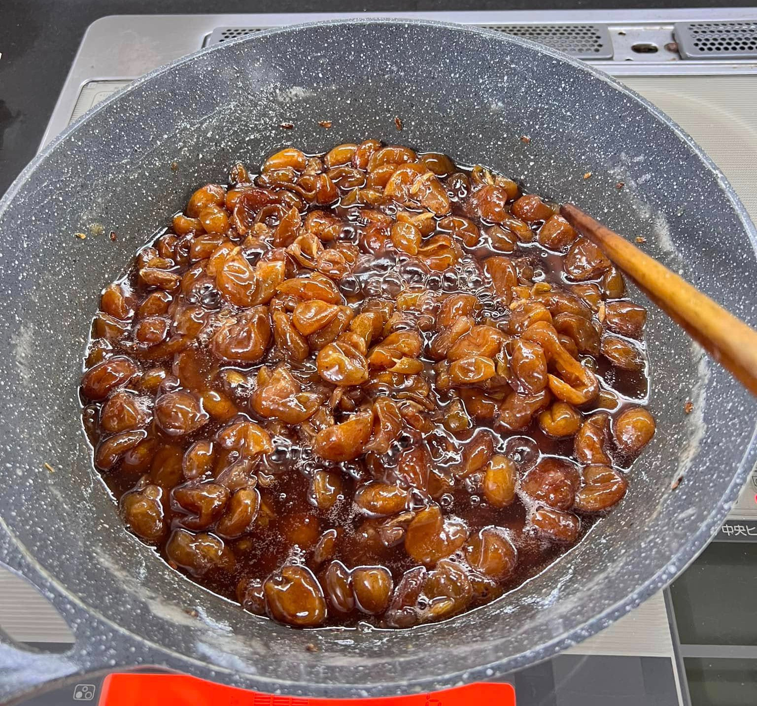 Chị em đua nhau mua quất hồng bì giá rẻ, chỉ từ 15.000 đồng/kg để ngâm trị ho và ăn được vài tháng- Ảnh 6.