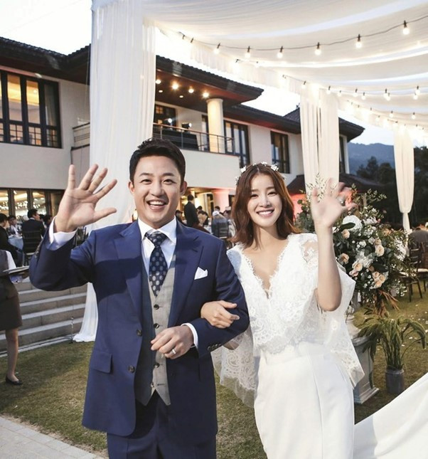 Mỹ nhân Vườn Sao Băng mang thai với chồng cũ sau 4 tháng ly hôn, gây nhiều tranh cãi - Ảnh 2.