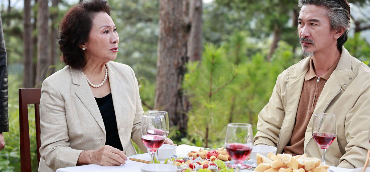 Người đàn bà quyền lực nhất trong 'Mặt trời lạnh', tuổi U90 tích cực đóng phim, từng là 'Hoa khôi màn ảnh' thập niên 1980- Ảnh 8.