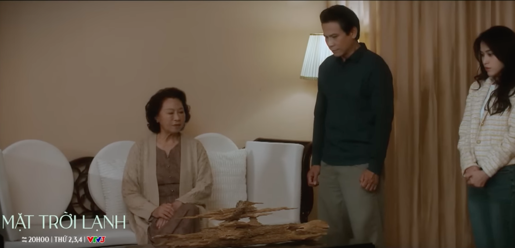 Người đàn bà quyền lực nhất trong 'Mặt trời lạnh', tuổi U90 tích cực đóng phim, từng là 'Hoa khôi màn ảnh' thập niên 1980- Ảnh 10.
