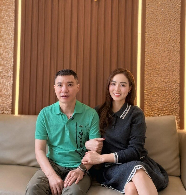 Vợ NSND Công Lý bức xúc lúc nửa đêm