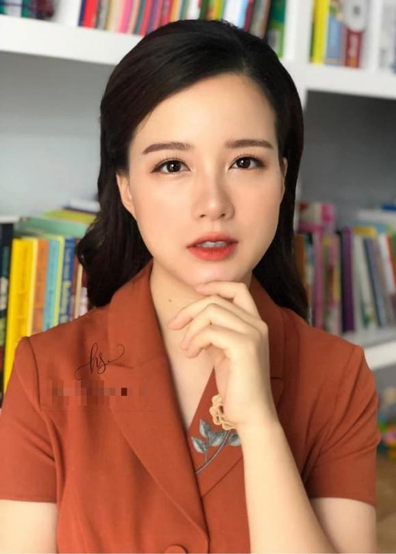 Hé lộ cơ ngơi sang xịn của Minh Trang  MC đang gây tranh cãi trong drama Làng Háo Hức