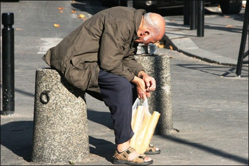 Chỉ một câu nói về tài sản, tôi khiến 4 đứa con từng quên có 1 người cha lập tức ùa về 'báo hiếu' - Ảnh 1.