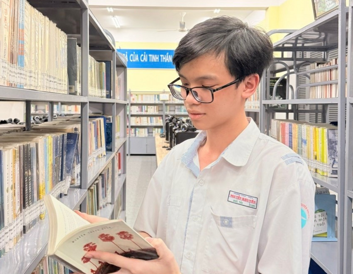 Thủ khoa toàn quốc khối B nói không với học thêm