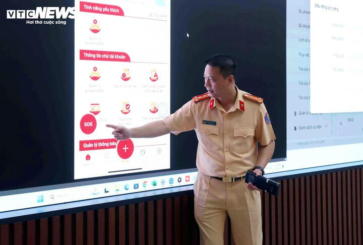 Đại tá Phạm Quang Huy chia sẻ về các ứng dụng VNeTraffic.