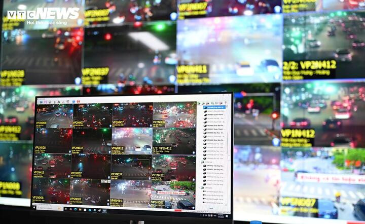 Mọi dữ liệu từ tình hình giao thông, vi phạm giao thông... đều được truyền về Trung tâm.