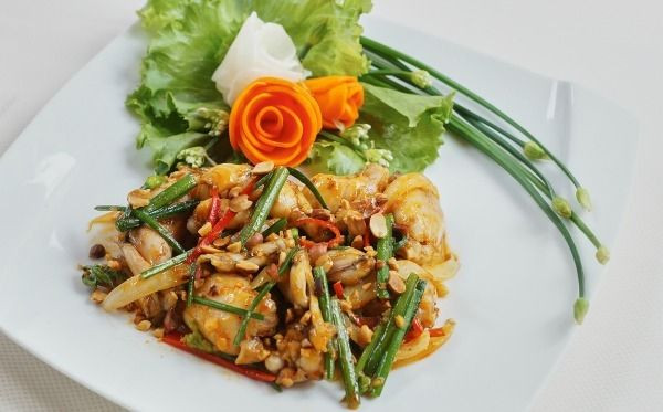 Loại rau gia vị rẻ bèo ở chợ Việt, tăng cường miễn dịch, tốt cho xương khớp, có nhiều cách chế biến món ngon- Ảnh 4.