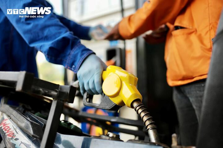 Giá dầu thế giới quay đầu tăng. (Ảnh minh họa: Minh Đức)