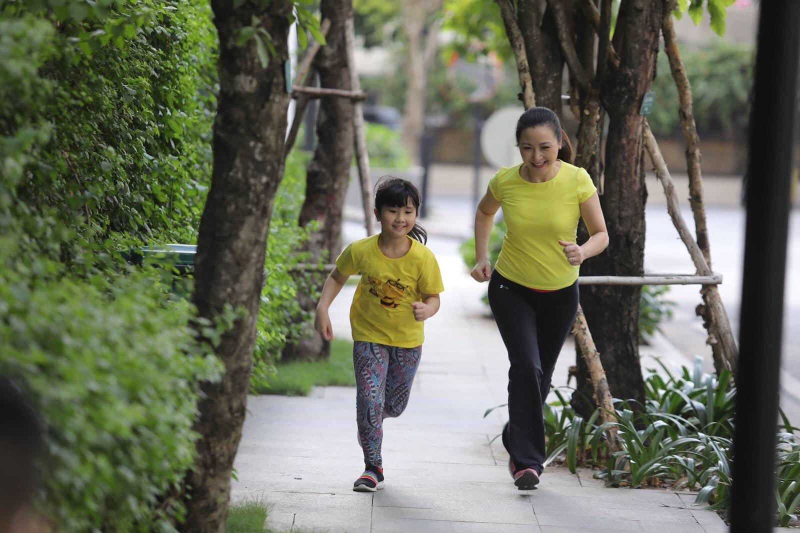 Nữ diễn viên được Huỳnh Anh Tuấn giới thiệu là vợ: Mỹ nhân Hà thành xưa, được ví là 'hoa hậu màn ảnh Việt'- Ảnh 9.