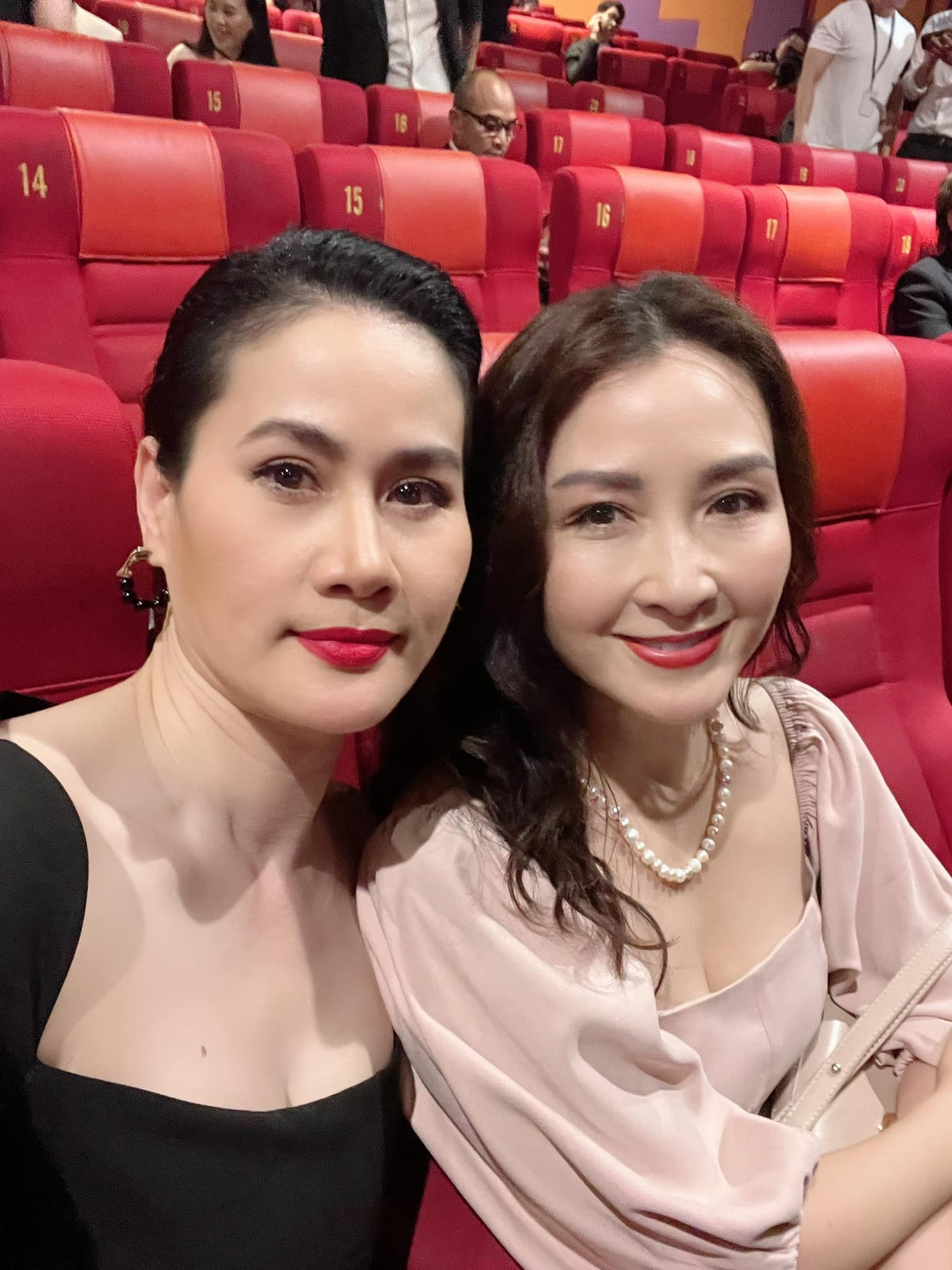 Nữ diễn viên được Huỳnh Anh Tuấn giới thiệu là vợ: Mỹ nhân Hà thành xưa, được ví là 'hoa hậu màn ảnh Việt'- Ảnh 5.