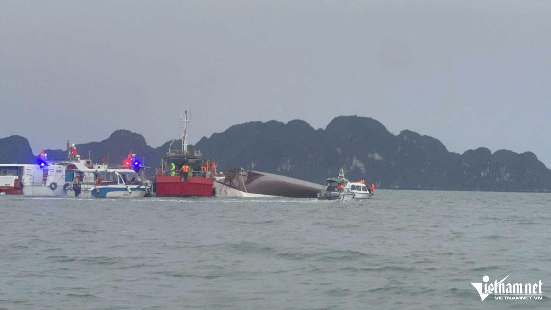 W-lật tàu quảng ninh_7.JPG.jpg