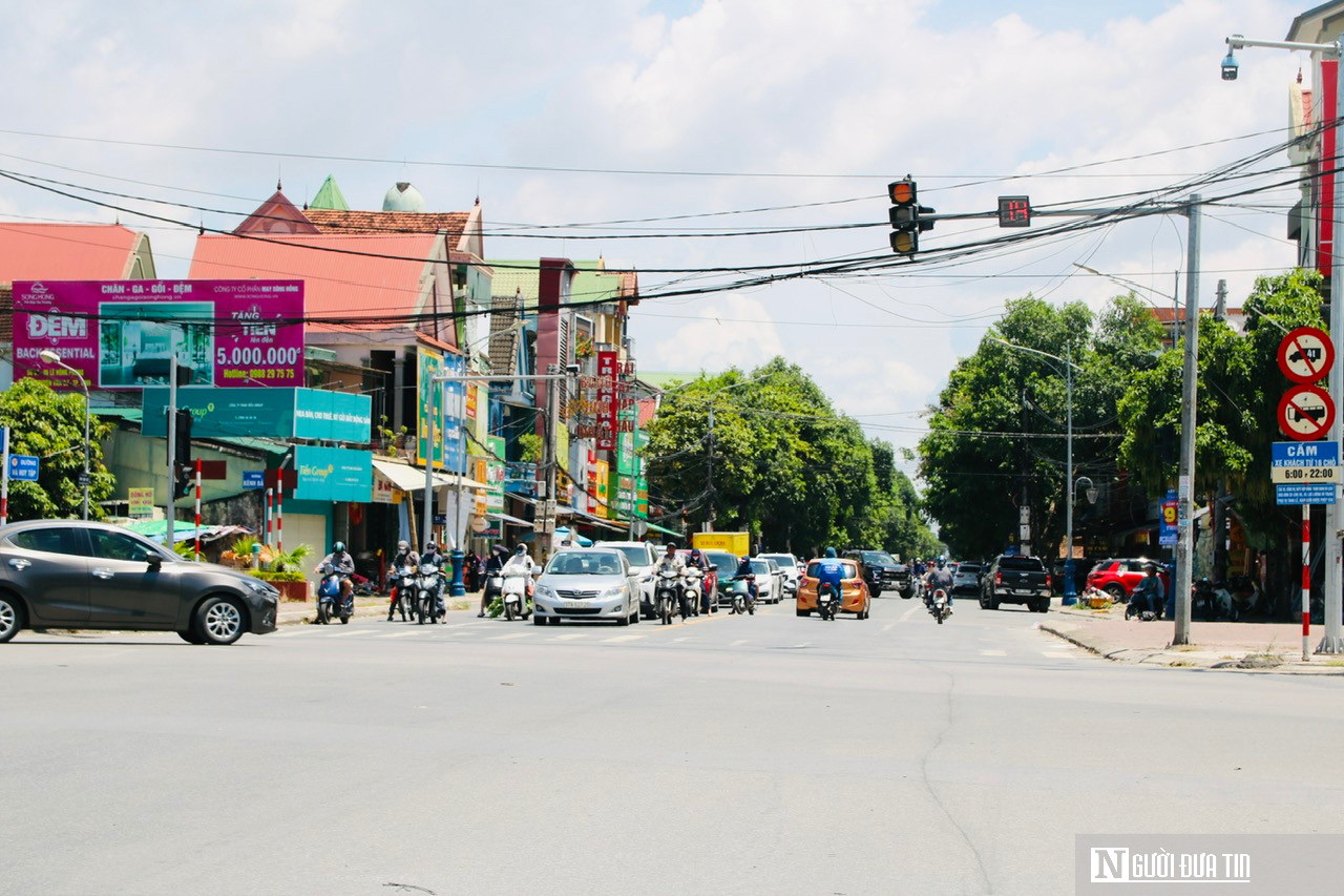 Gồng mình mưu sinh giữa