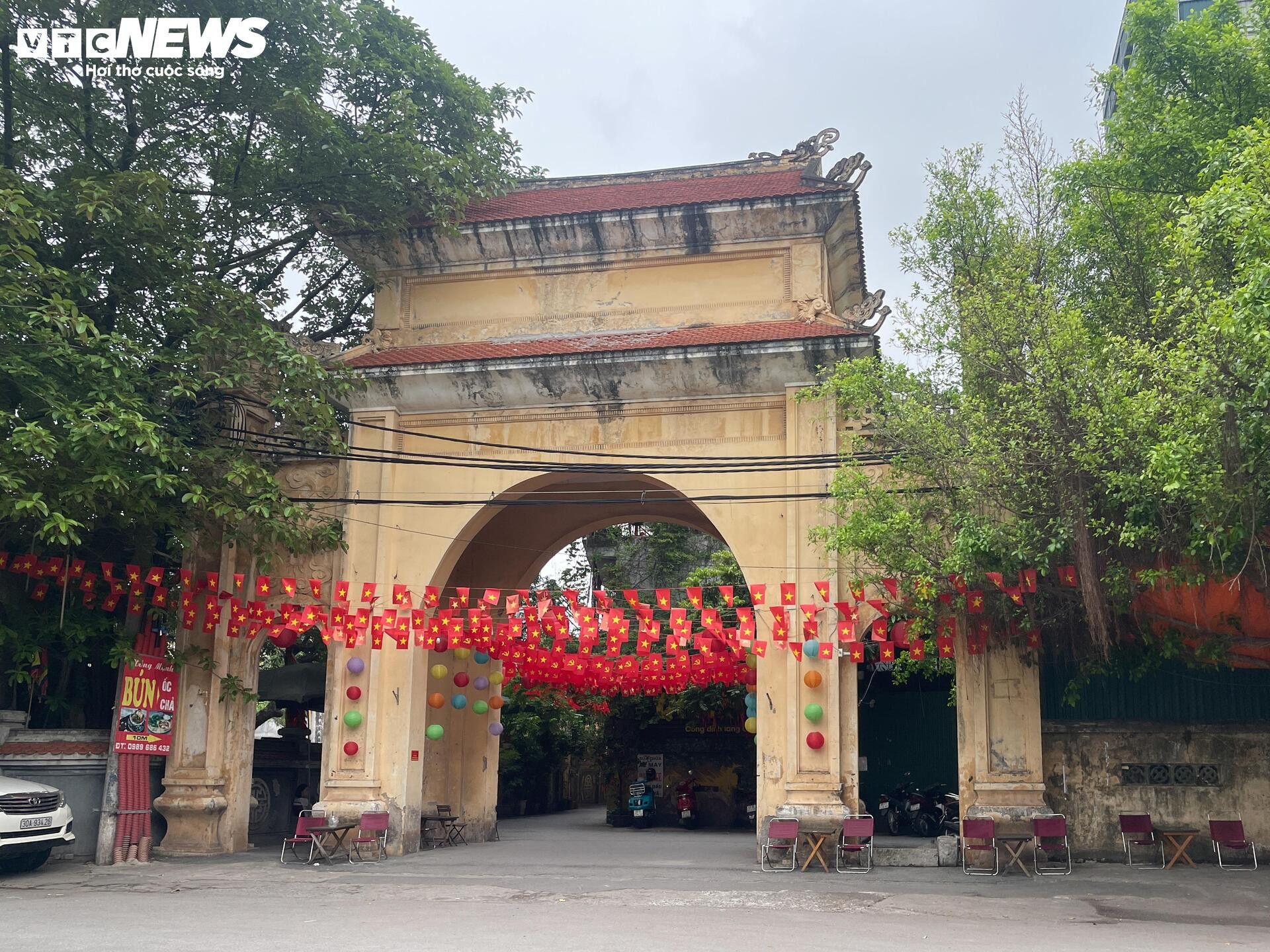 'Làng trong phố' chen chúc giữa đô thị: Cảnh sống chật chột, tăm tối khó tin - 39