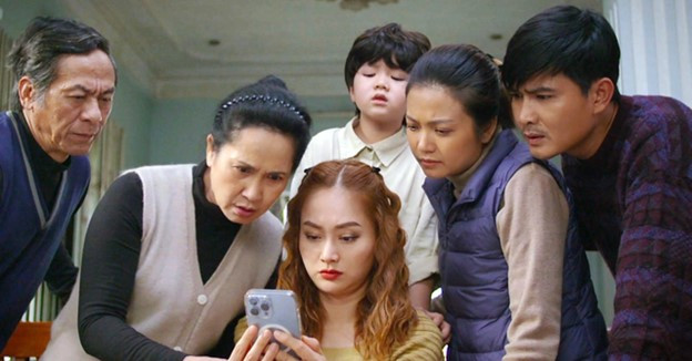 Nữ diễn viên Vbiz nói được 4 thứ tiếng cực đỉnh, nhan sắc bất biến với thời gian- Ảnh 4.