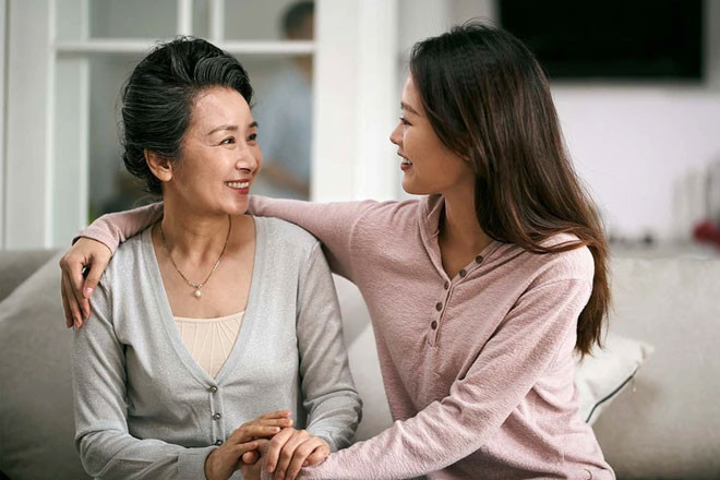 Không có con trai tích cóp khoản tiền định già sống cùng vợ chồng con gái nghe con rể nói 1 câu từ bỏ ý định