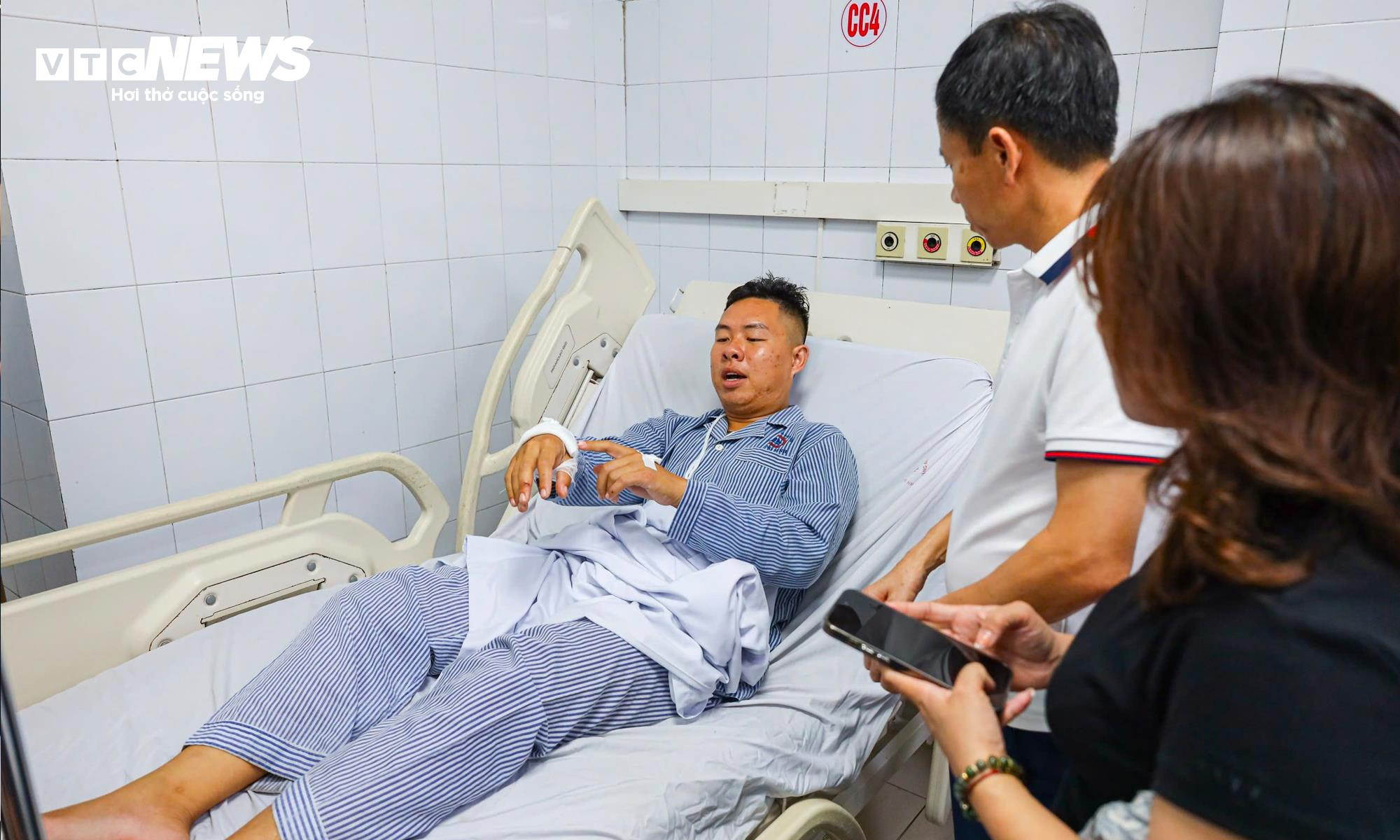 Anh Vũ Anh Tú, thủy thủ trên tàu Vịnh Xanh 58. (Ảnh: Minh Đức)