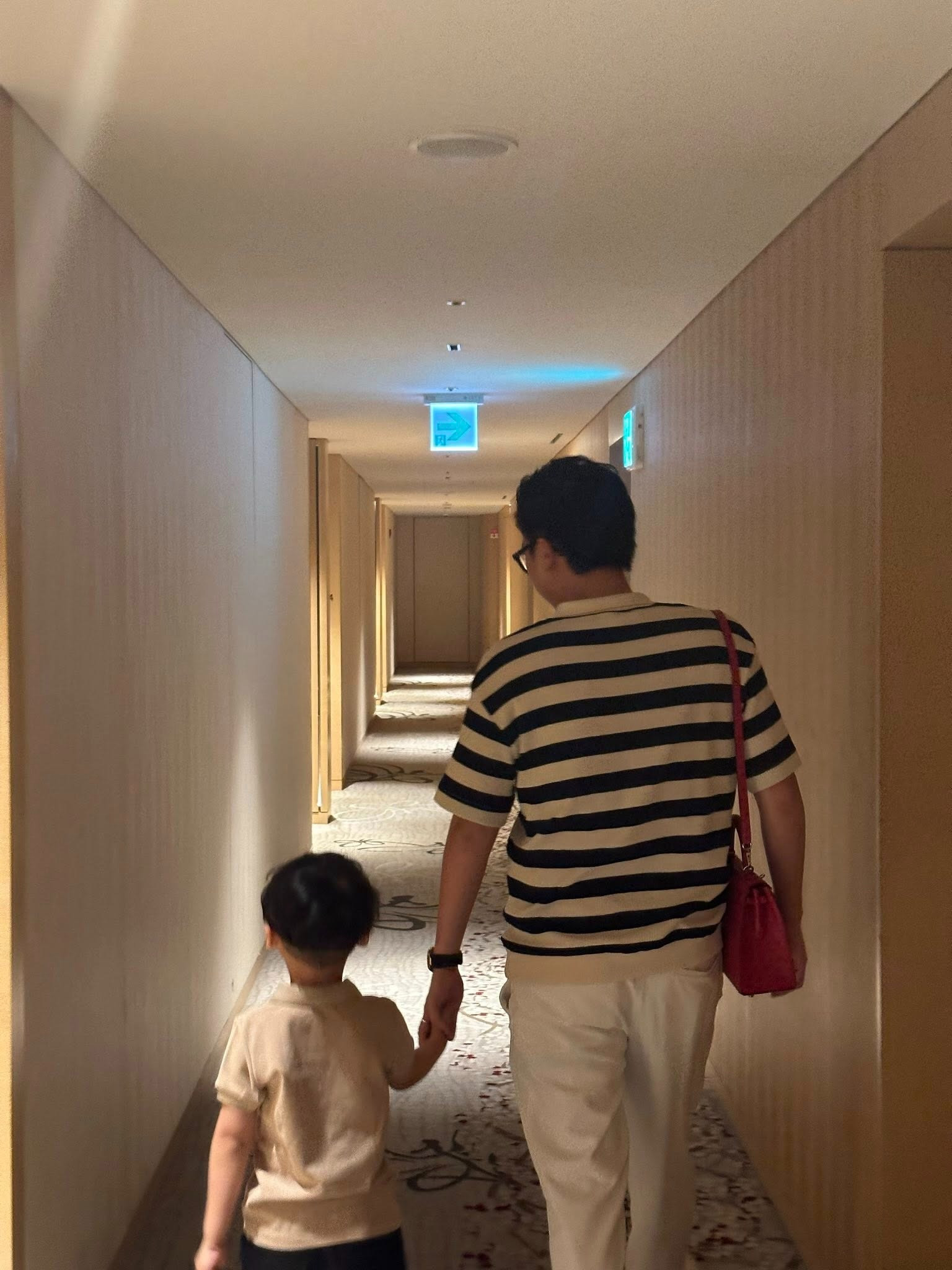 Á hậu Tú Anh kỷ niệm 7 năm ngày cưới ông xã bất ngờ đòi trả hàng