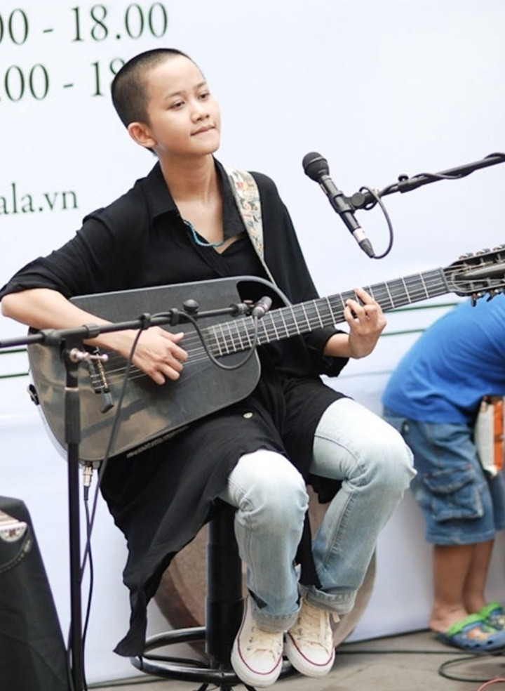 Lê Cát Trọng Lý cạo trọc vì muốn thay đổi bản thân.