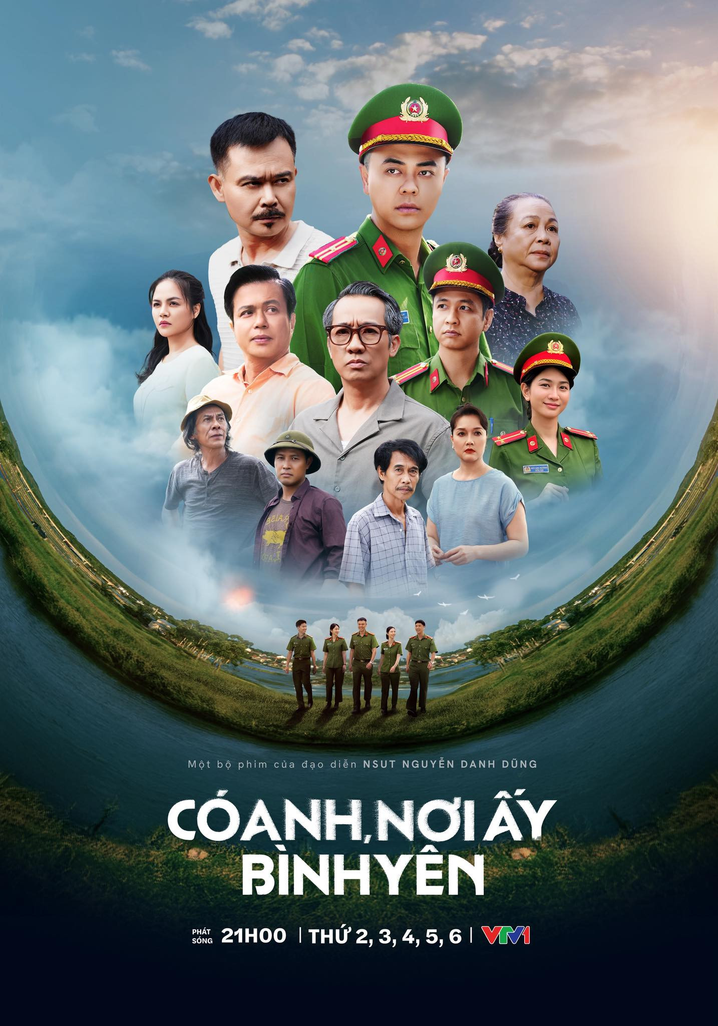 Nam diễn viên công an xã trong phim nối sóng 'Dịu dùng màu nắng', tuổi U50 cuộc sống viên mãn, sự nghiệp thăng hoa - Ảnh 11.