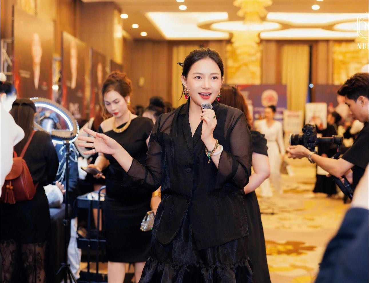 phan nhu thao1.jpg