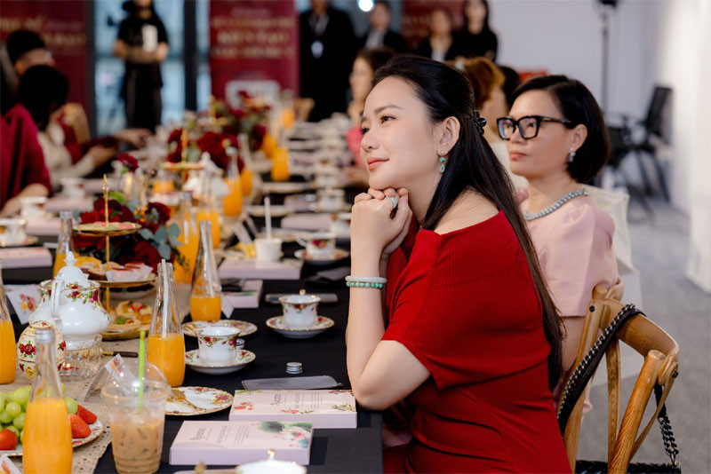 phan nhu thao4.jpg