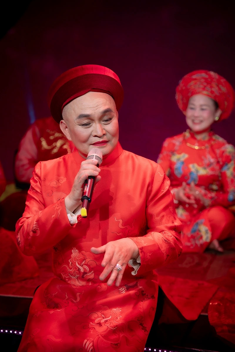 phan ung cua vo xuan hinh khi khan gia gan ghep chong voi thanh thanh hien hinh anh 3