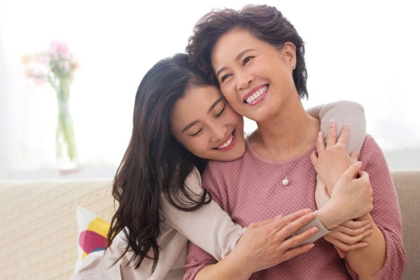 Chồng mất sống cùng vợ chồng còn trai ở tuổi 70 tôi nhận ra 5 điều để giữ hòa khí gia đình