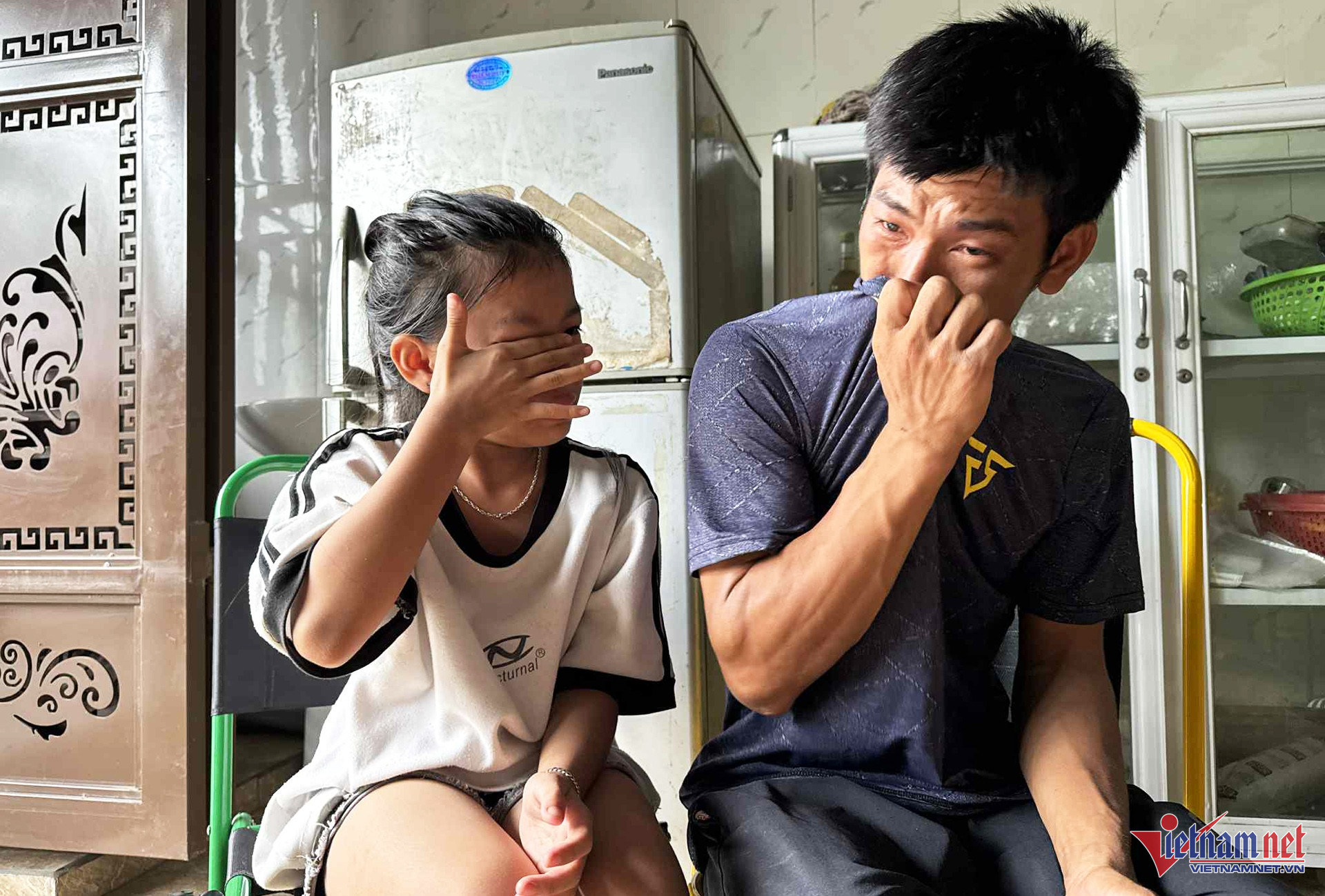 W-5f6a893f 2e08 4cdf a03f 0b112ee5b262 copy.jpg