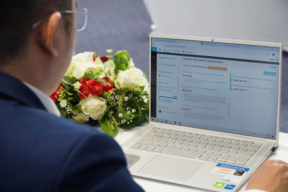 Điểm chuẩn ĐH biến động khi điểm sàn giảm?- Ảnh 1.