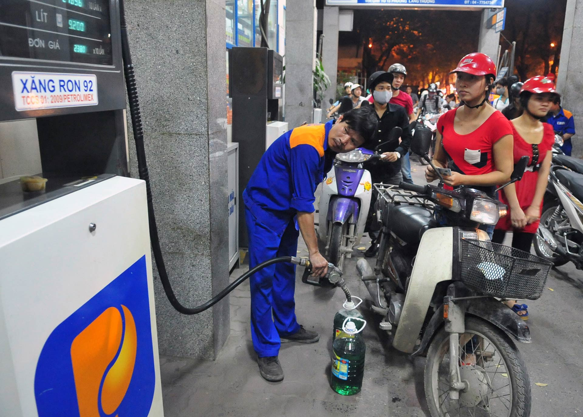 cay xang nam khanh.jpg