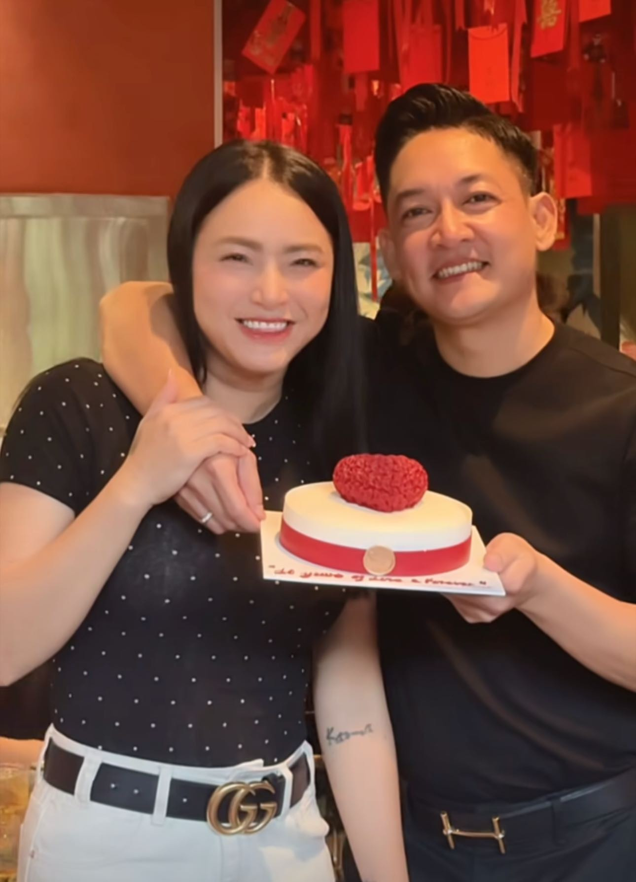 Hôn nhân bền chặt một thập kỷ của Thành Đạt  Hải Băng